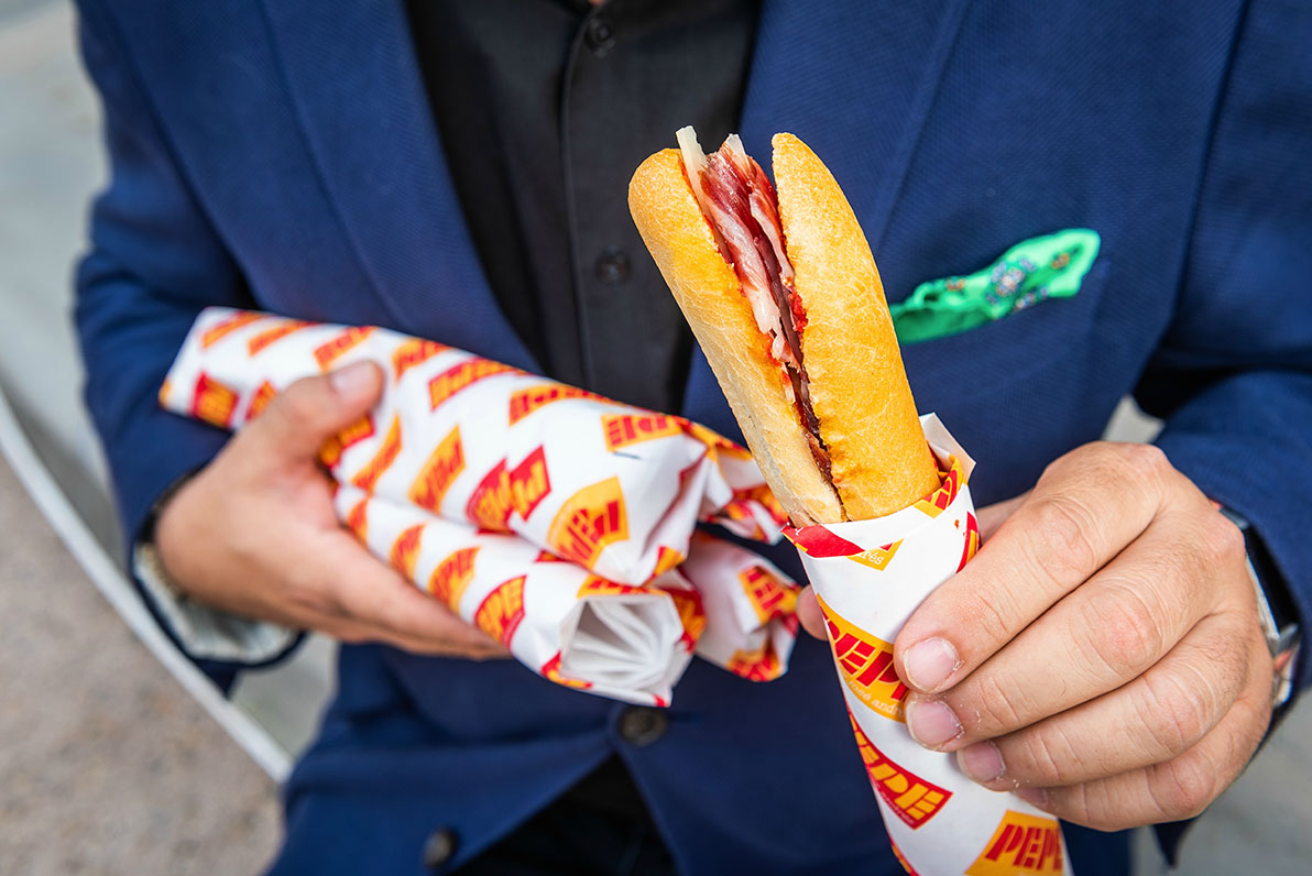 Pepe by José André in Disney Springs